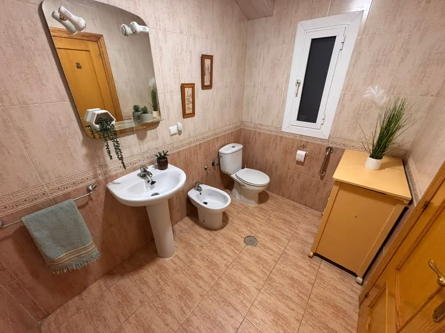 Baño de Piso en venta en Alicante / Alacant con Aire acondicionado y Amueblado