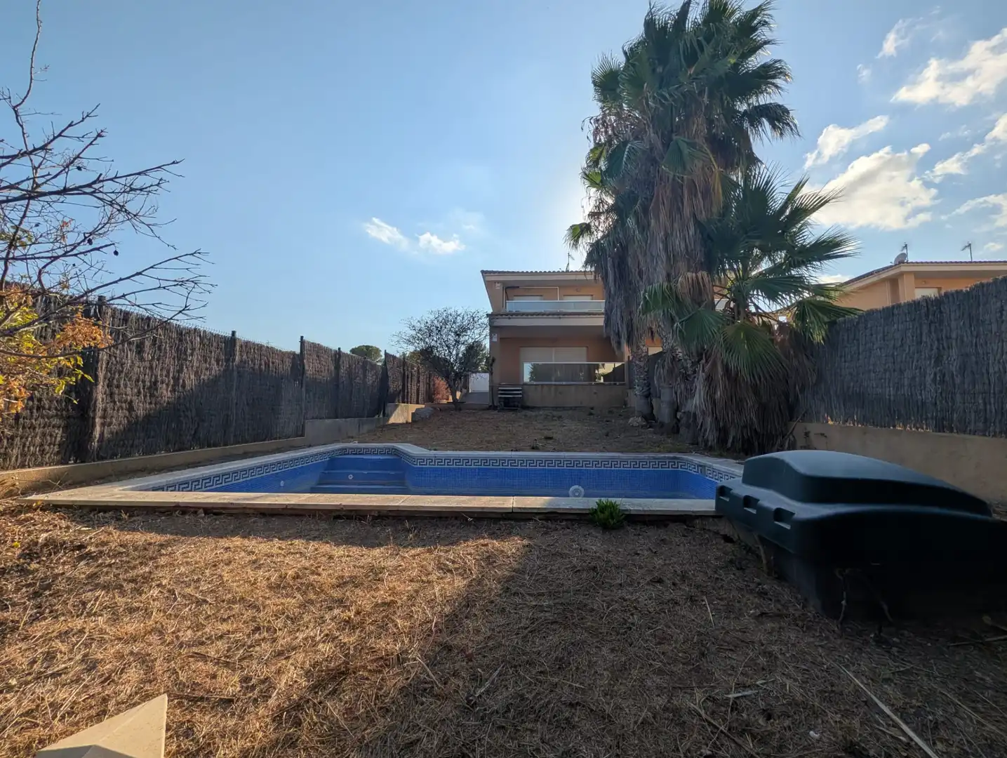 Reihenhaus mit Pool zum Verkauf in Carrer Montserrat Roig, imagen 2