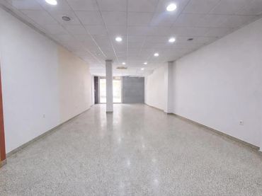 Local comercial de lloguer a Centro