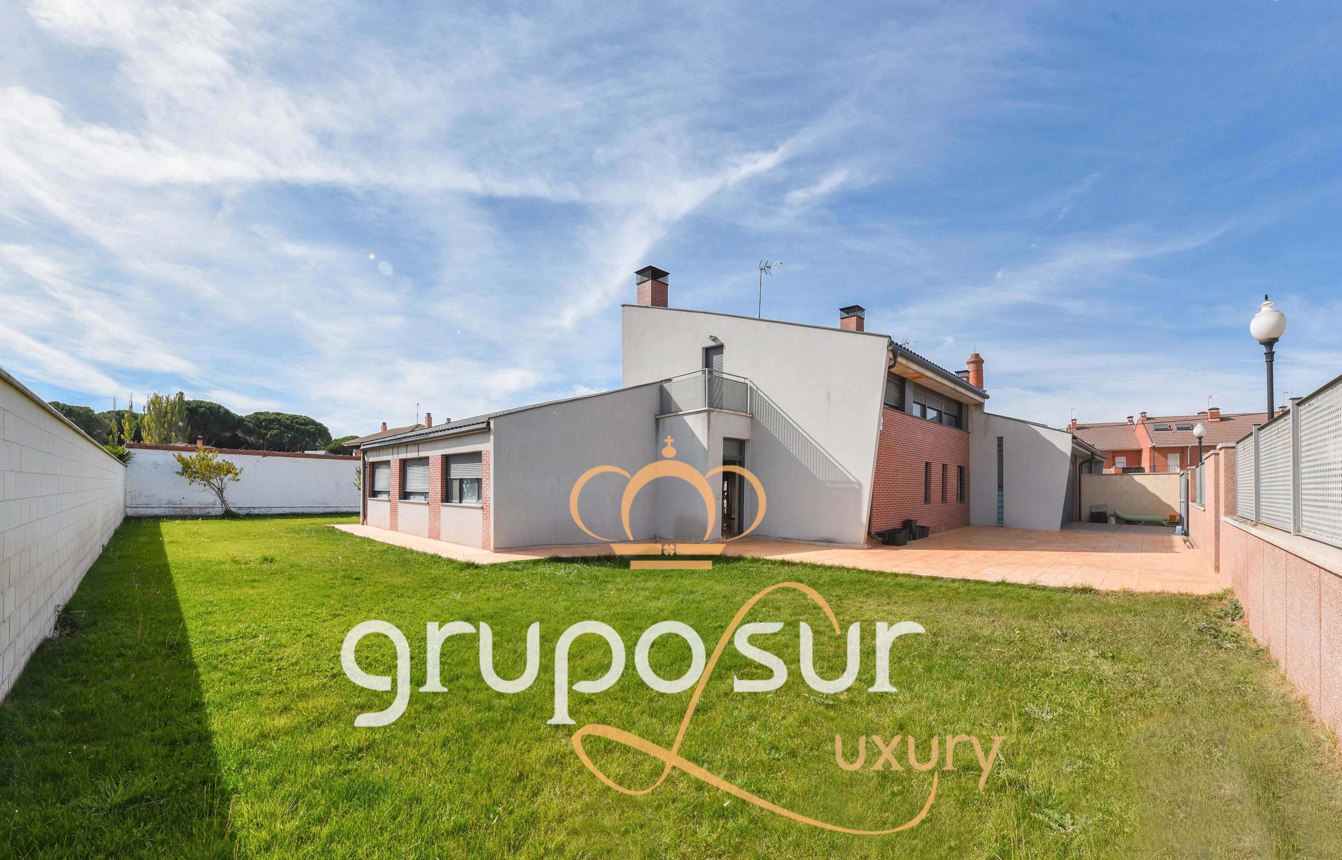 Exterior view of House or chalet for sale in Viana de Cega  with Heating, Private garden and Terrace