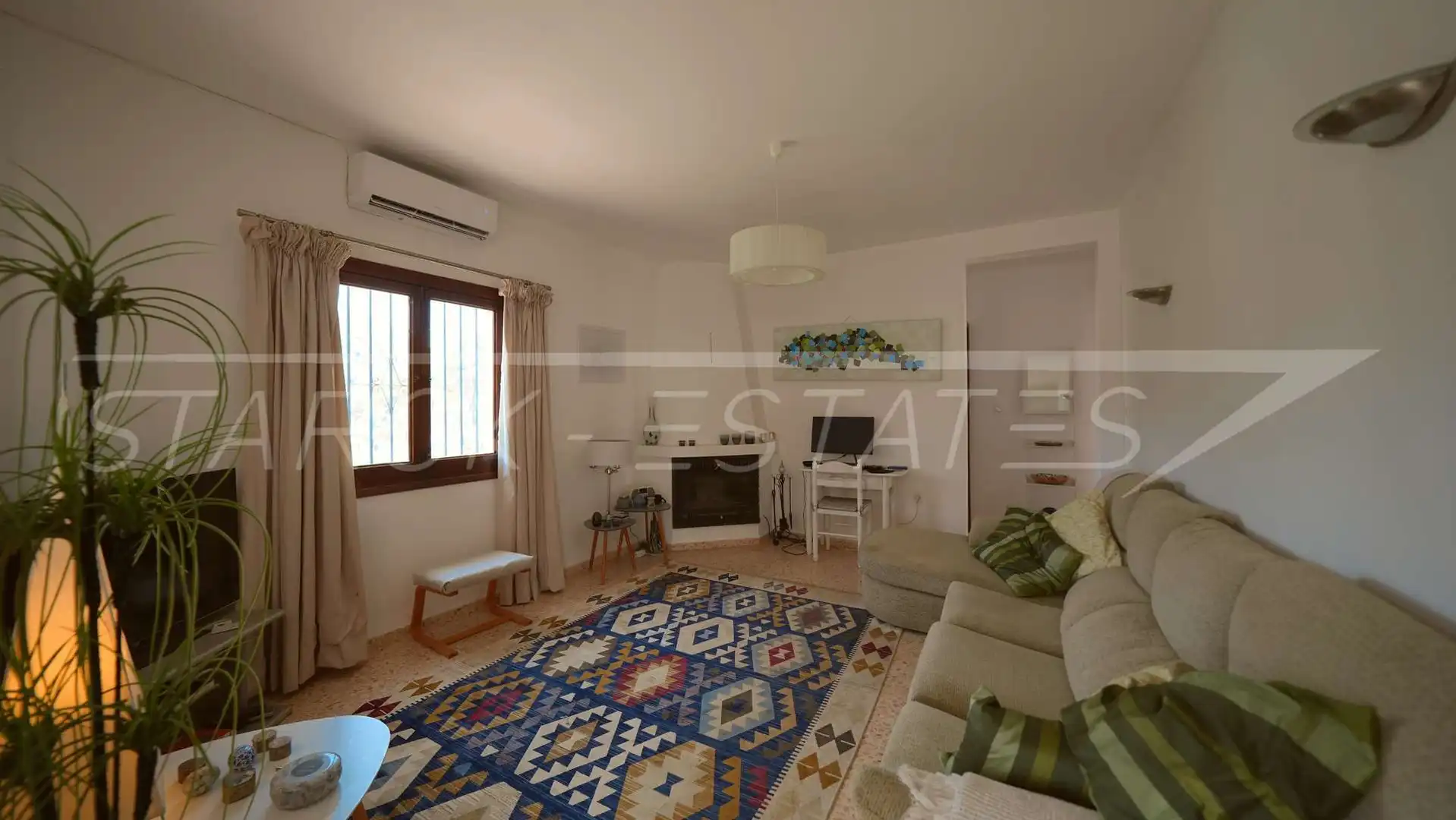 Sala d'estar de Casa o xalet en venda en L'Atzúbia amb Aire condicionat, Jardí privat i Piscina