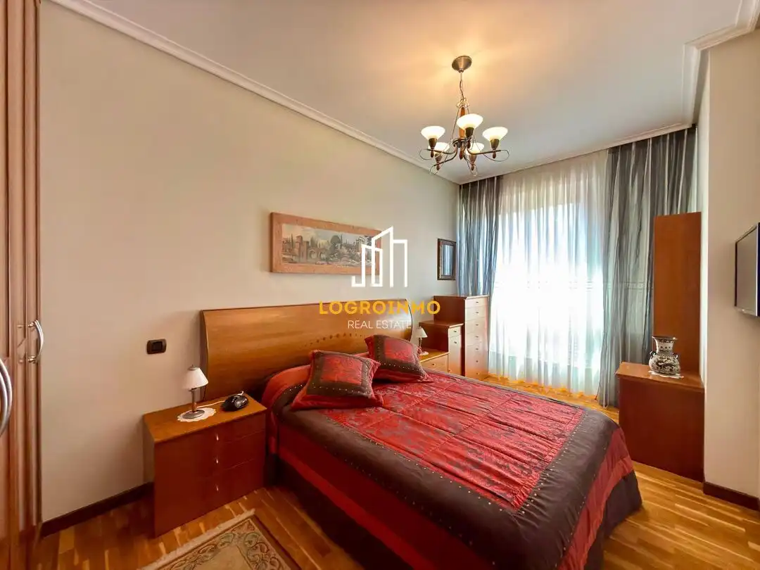 Bedroom of Flat for sale in  Logroño  with Heating, Storage room and Swimming Pool