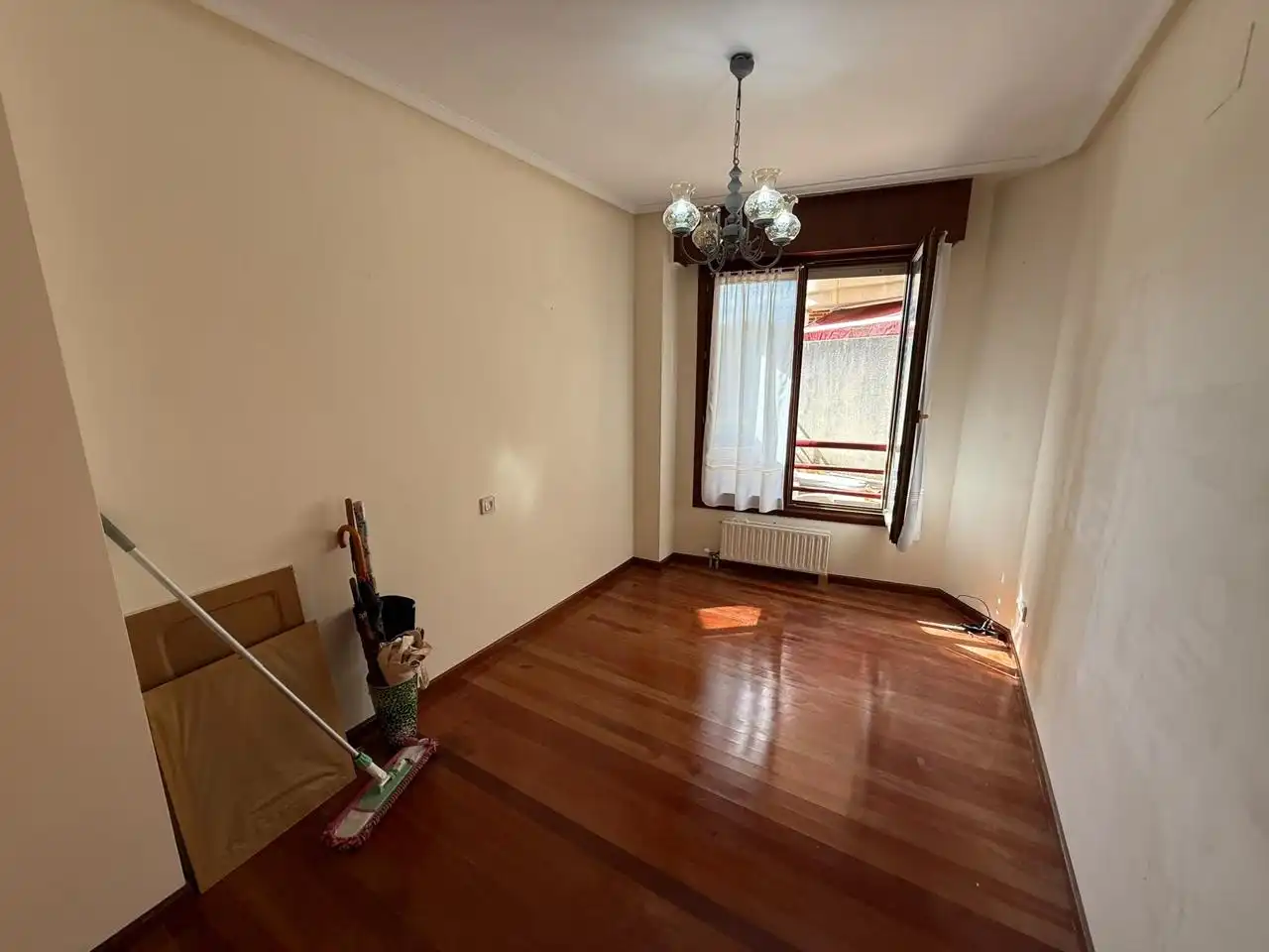 Habitación de Piso en venta en Castro-Urdiales con Calefacción, Parquet y Terraza