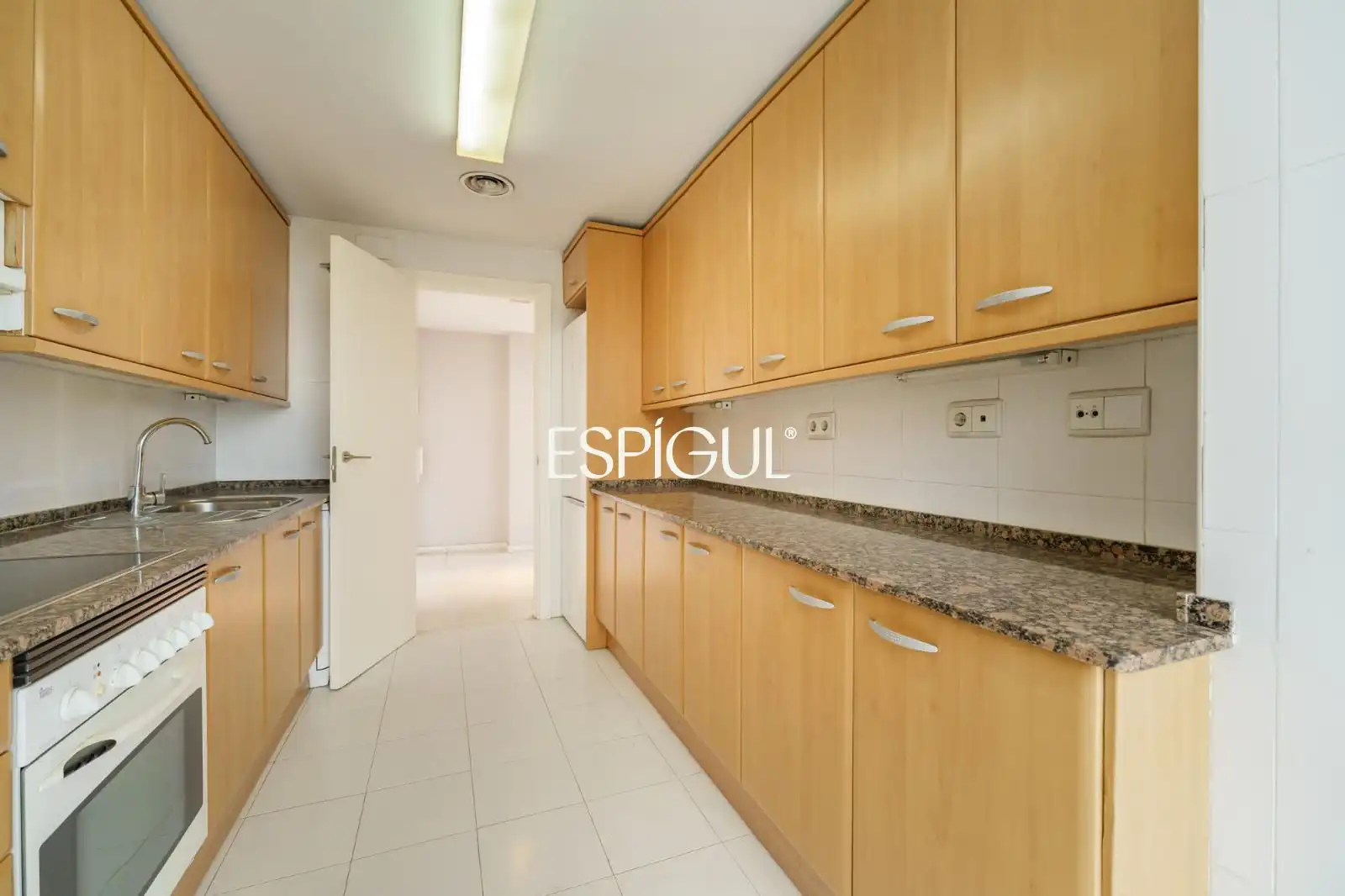 Cocina de Piso en venta en Barcelona con Aire acondicionado, Calefacción y Terraza