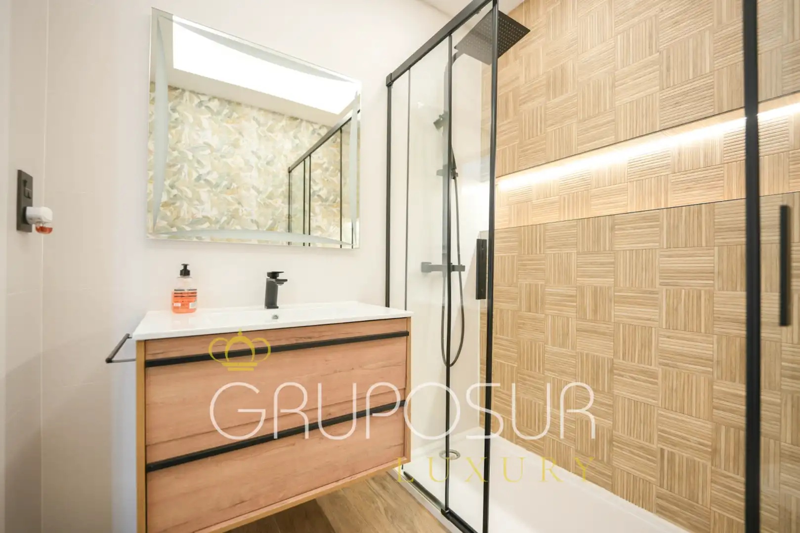 Baño de Casa o chalet en venta en Valladolid con Aire acondicionado, Calefacción y Jardín privado