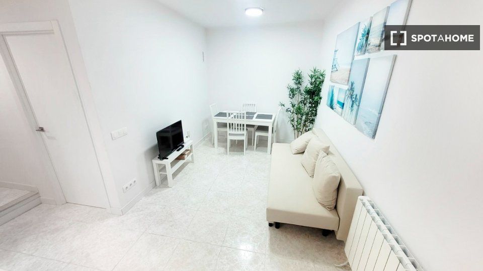 Living room of Flat to rent in  Barcelona Capital  with Air Conditioner, Heating and Furnished