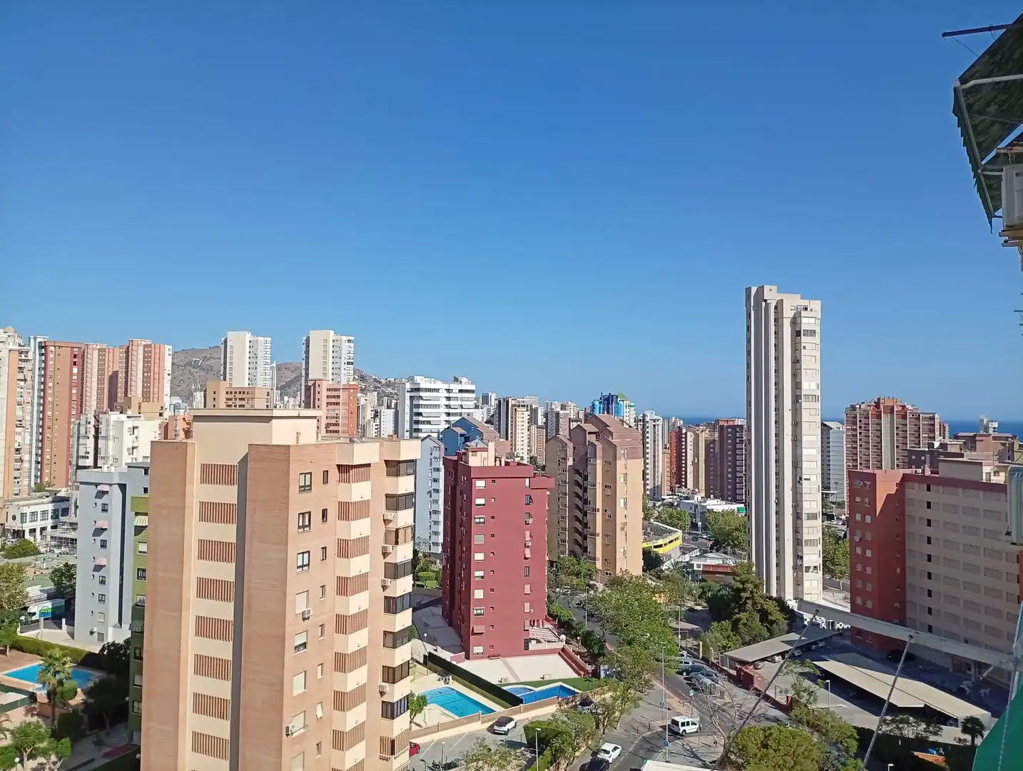 Vista exterior de Pis en venda en Benidorm amb Piscina, Moblat i Piscina comunitària