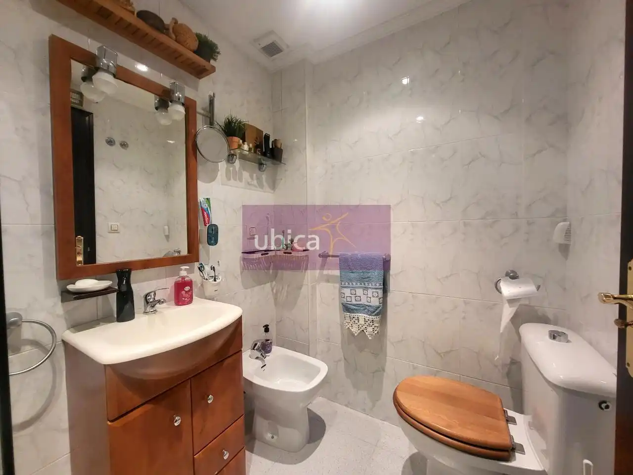 Baño de Piso en venta en Vigo  con Calefacción, Parquet y Trastero