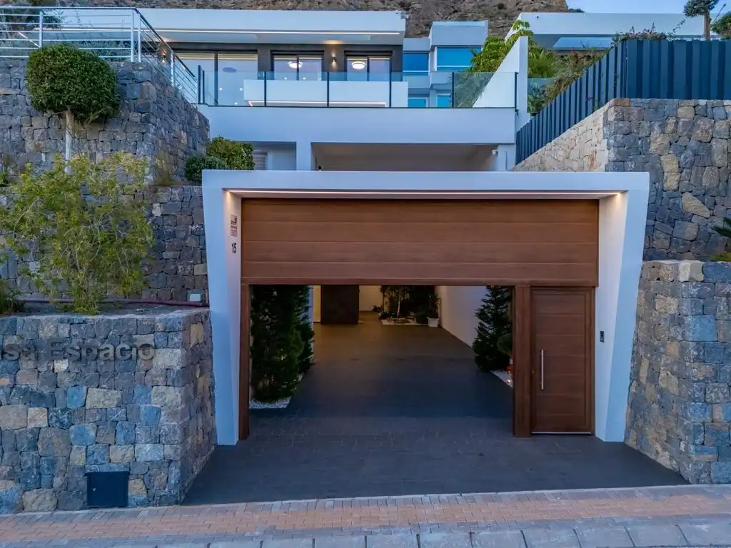 Villa avec piscine à vendre à Golf Bahía, imagen 3