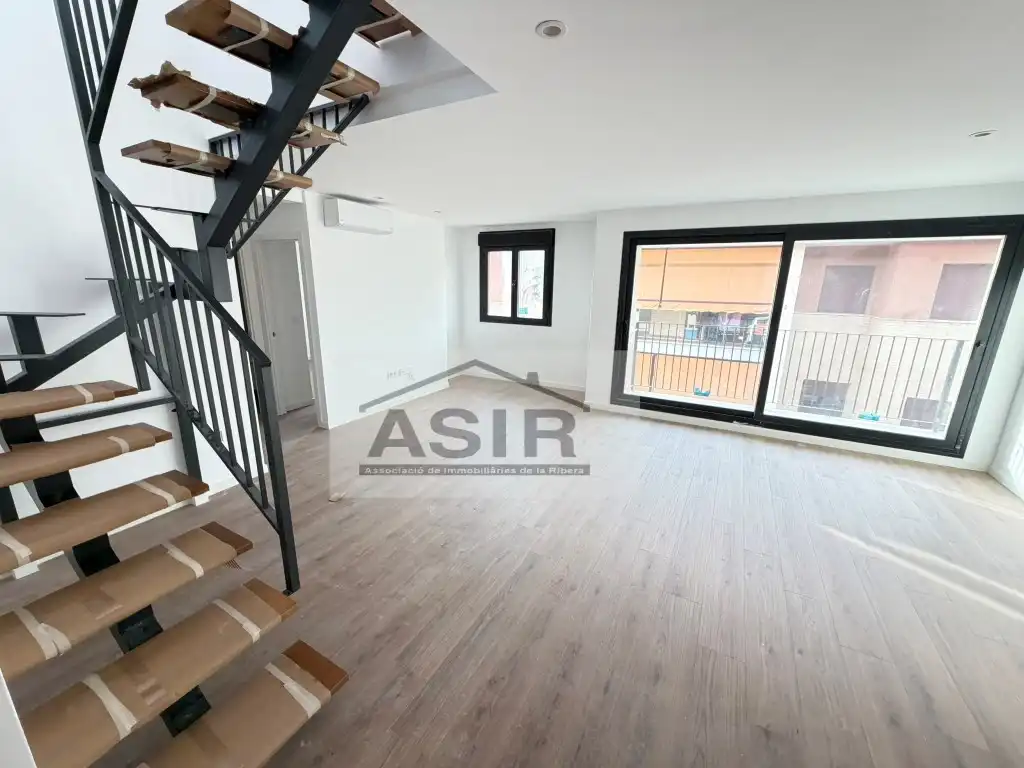 Sala de estar de Ático de alquiler en Polinyà de Xúquer con Piscina