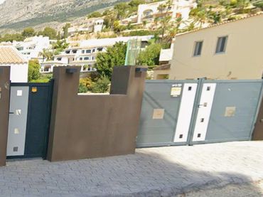 Villa mit Garten zum Verkauf in Avenida Dénia 29