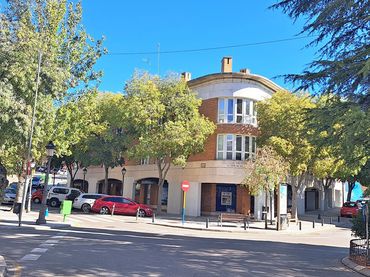 Gewerbefläche zur Miete in Calle José Sánchez Rubio 4