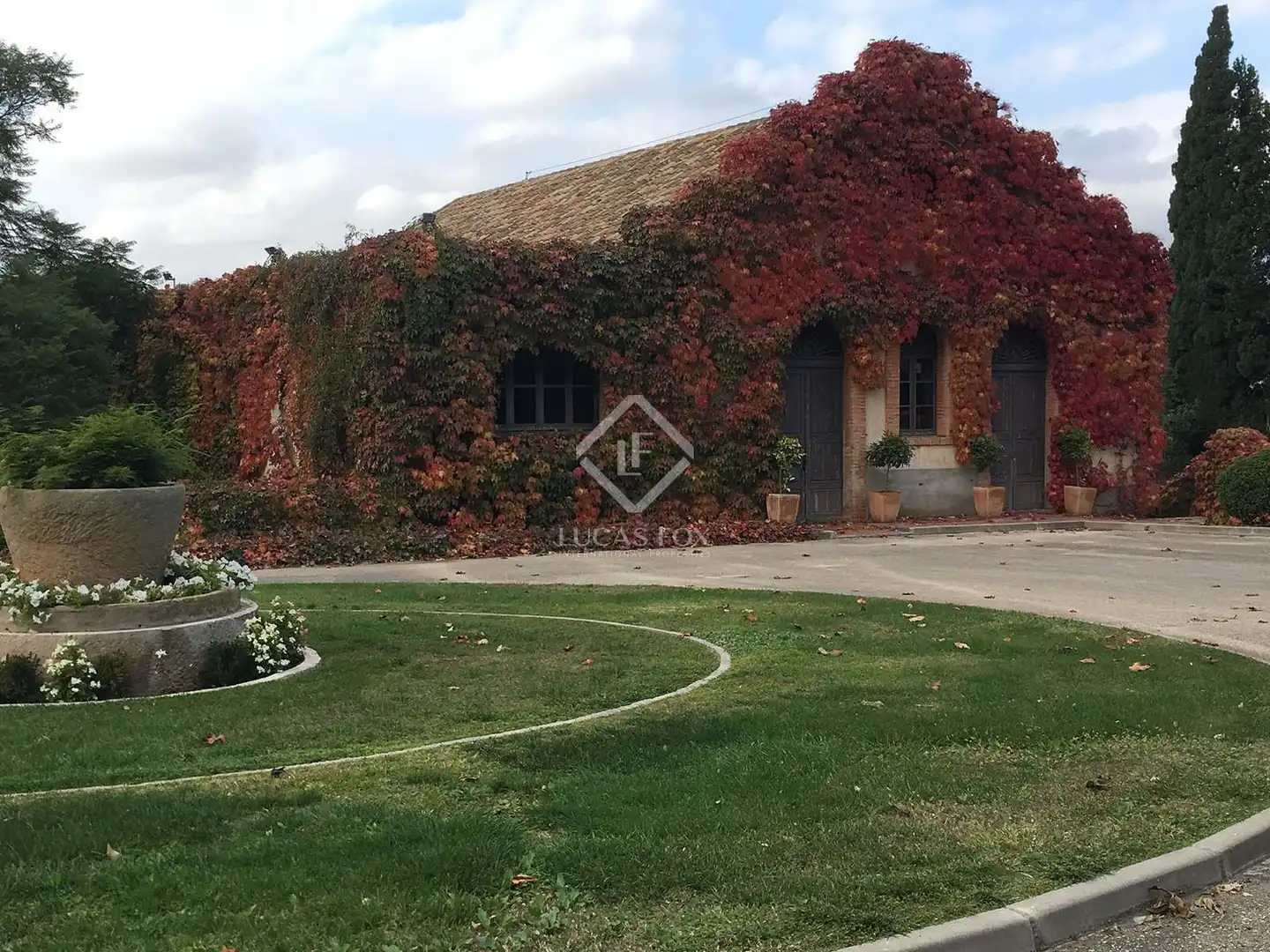 Vista exterior de Finca rústica en venta en Banyeres del Penedès con Jardín privado, Terraza y Piscina