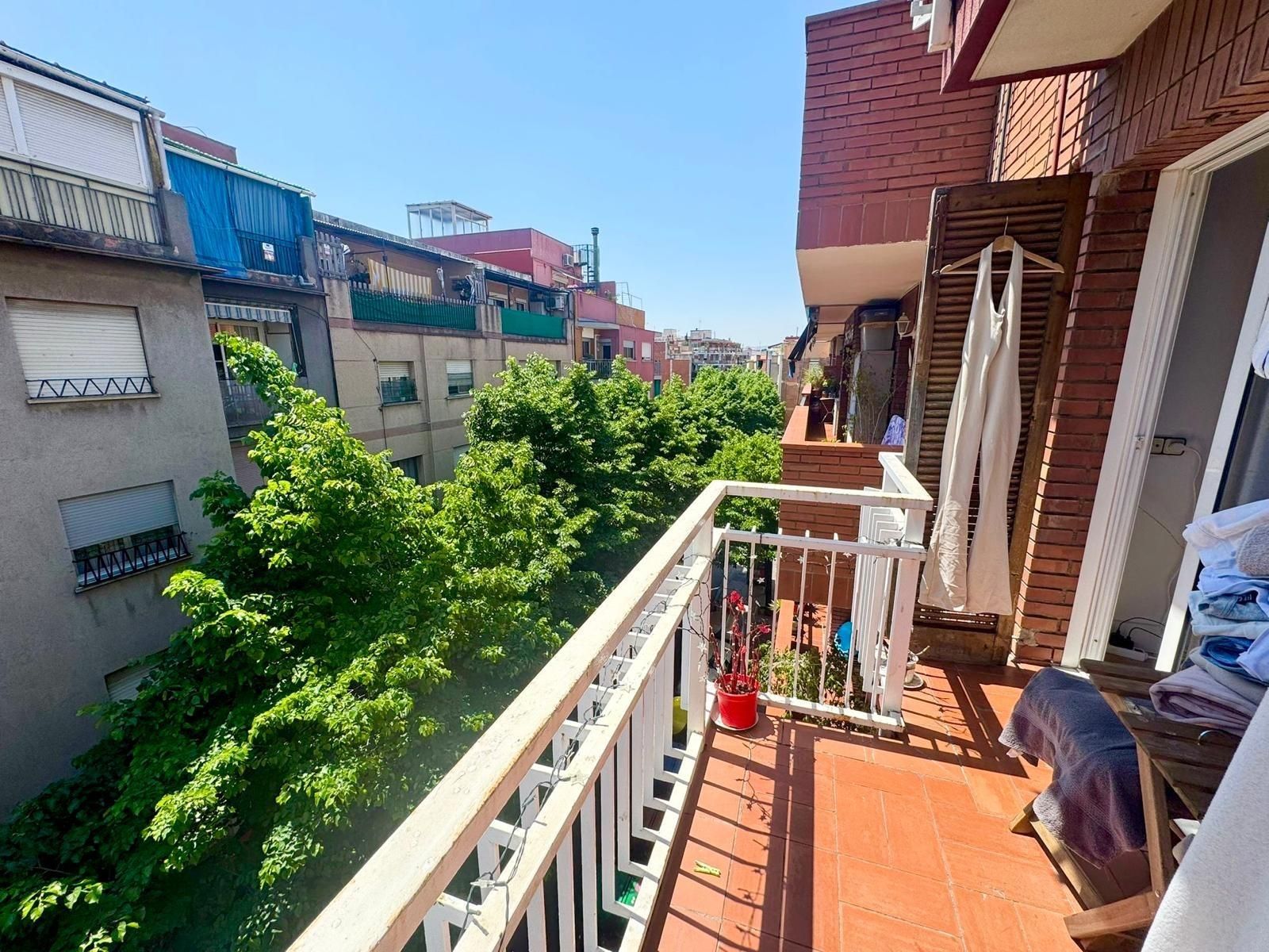 Balcony of Flat for sale in Santa Coloma de Gramenet  with Terrace and Balcony