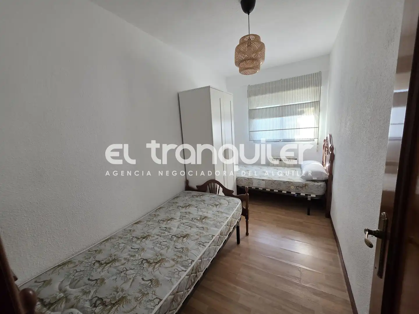Bedroom of Flat for rent in Madrid  with Air Conditioner, Terrace and Furnished