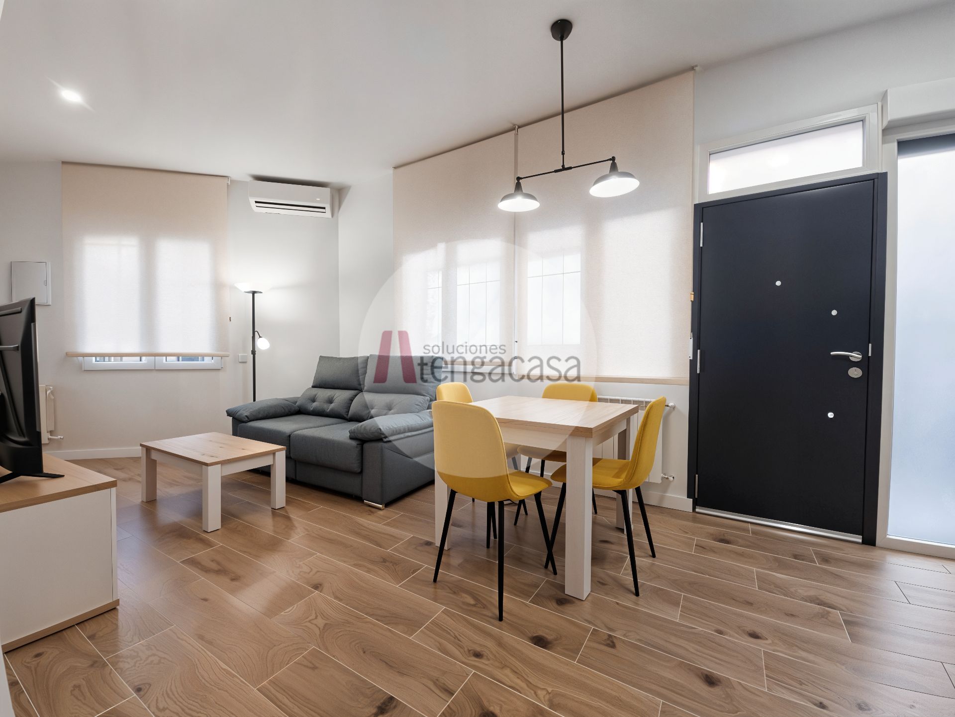 Sala d'estar de Pis de lloguer en  Madrid Capital amb Aire condicionat, Calefacció i Moblat