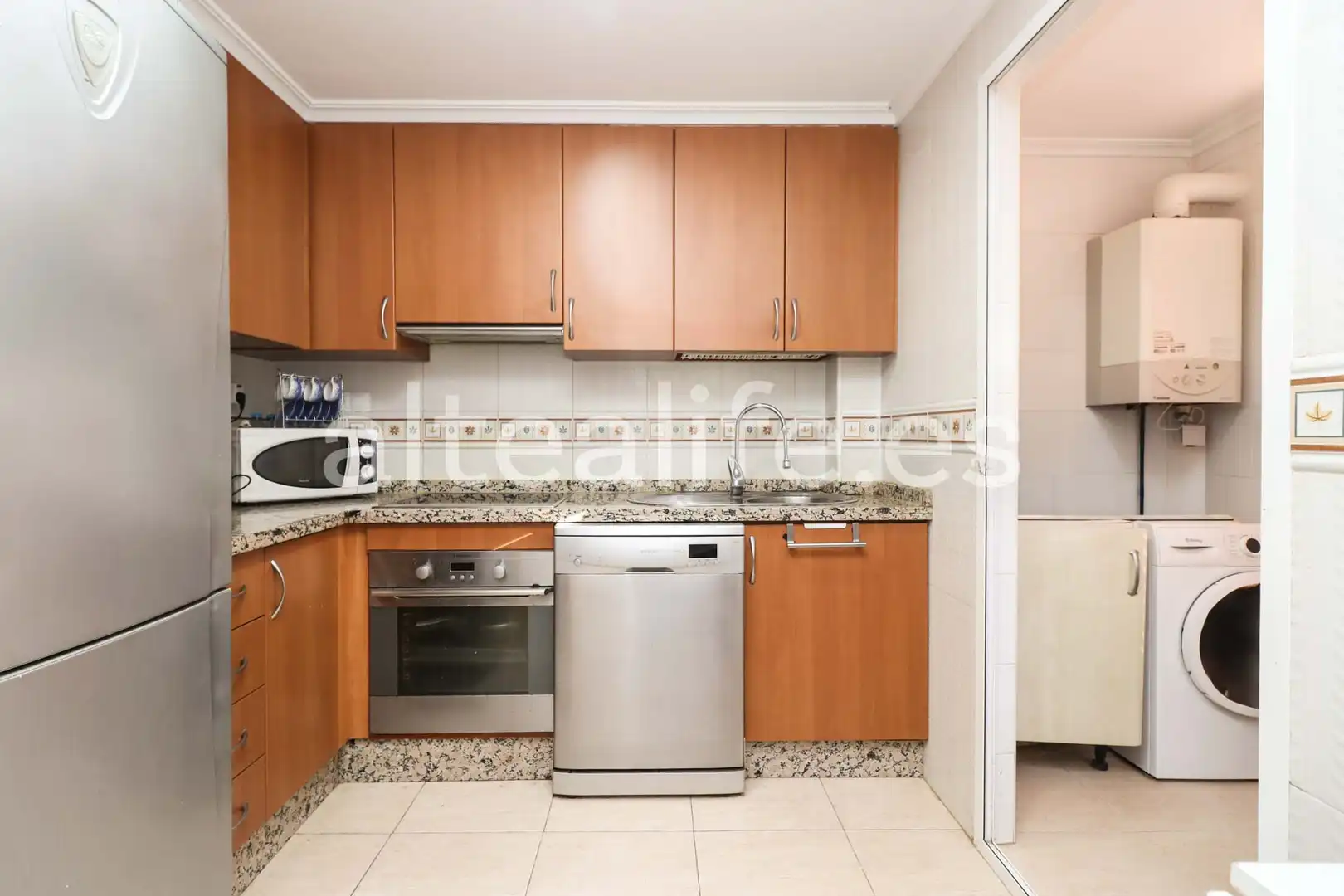 Cocina de Casa adosada en venta en La Nucia con Calefacción, Terraza y Piscina comunitaria