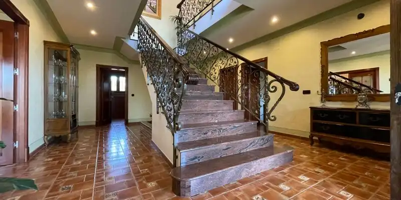 Casa o xalet en venda en Loja amb Aire condicionat, Jardí privat i Terrassa