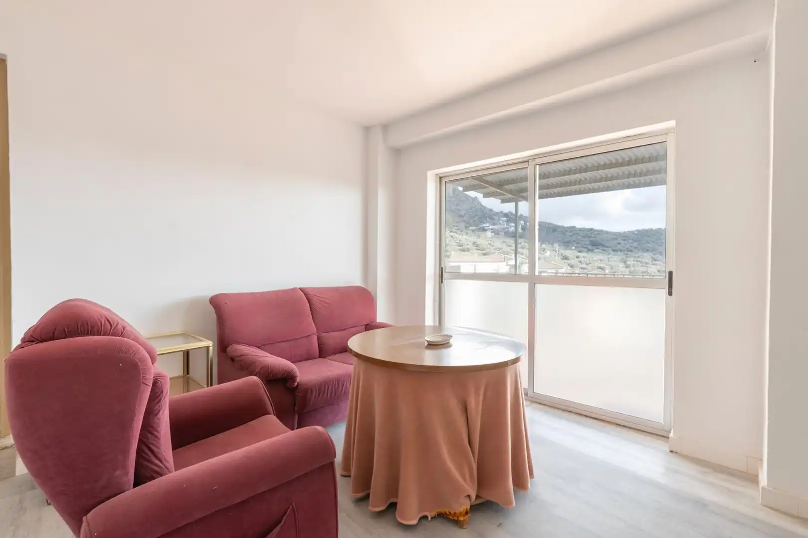 Habitación de Planta baja en venta en Moclín con Terraza, Amueblado y Balcón