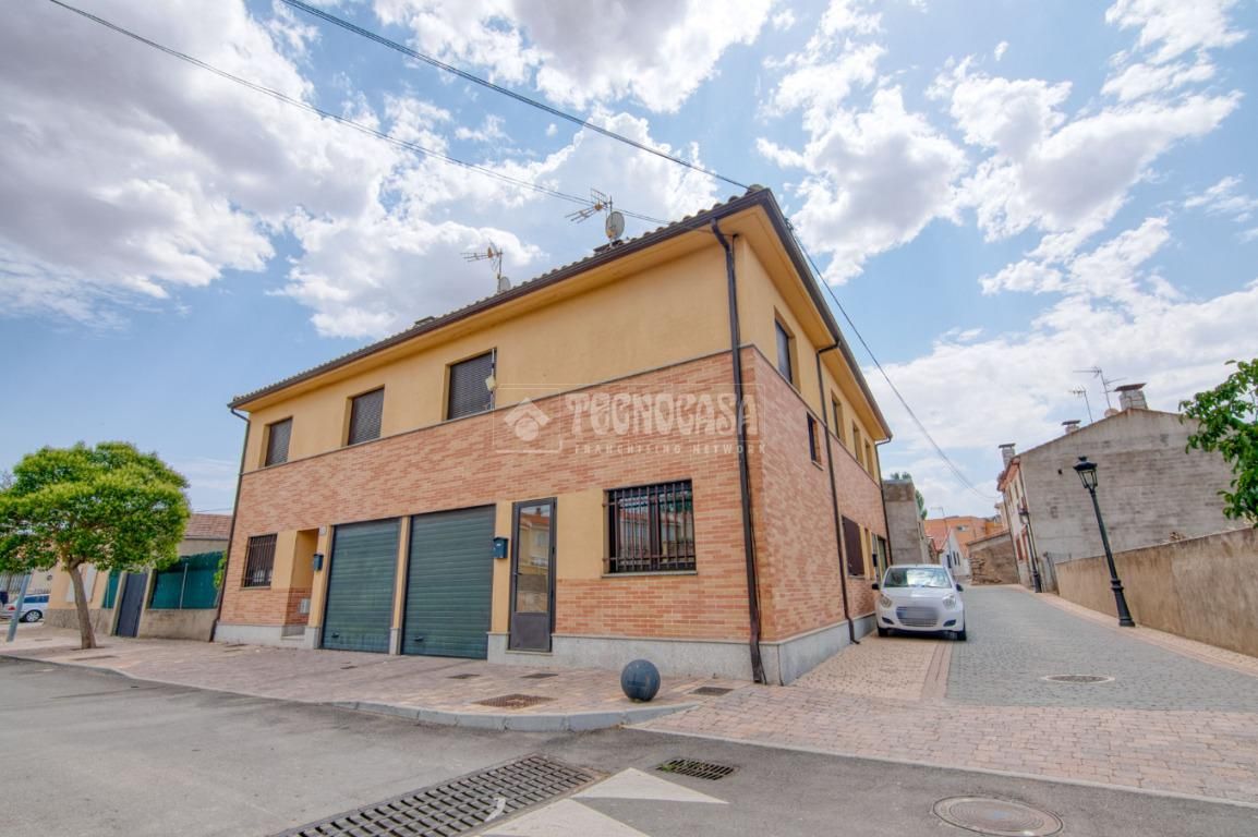 Vista exterior de Casa adosada en venta en Miranda de Azán