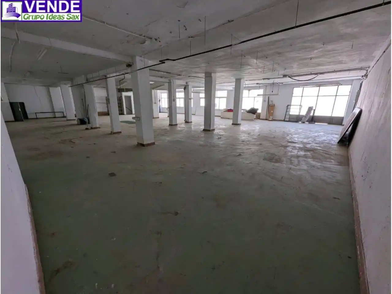 Misto residenziale in vendita a Sax, imagen 6
