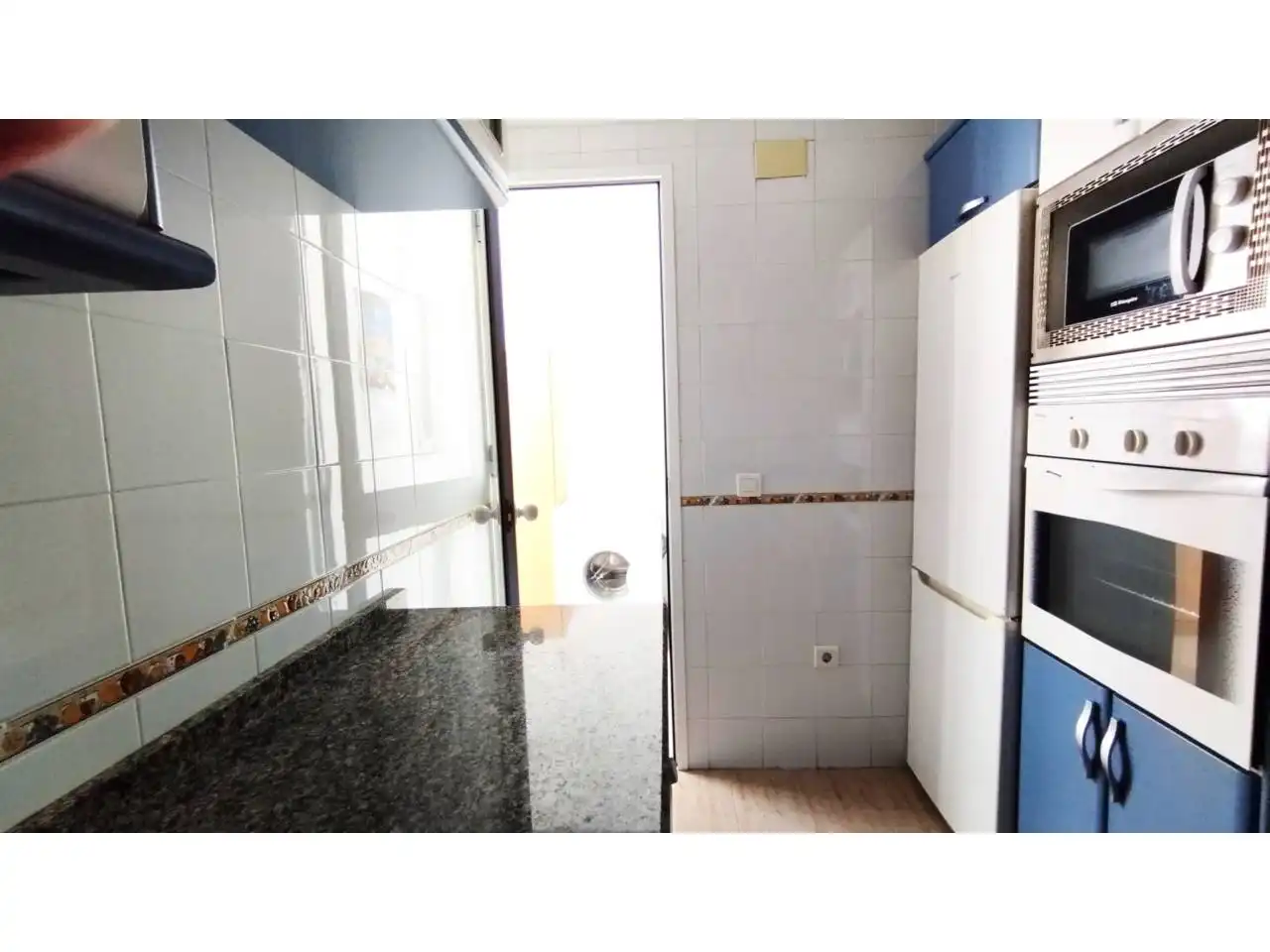 Küche von Wohnung zum Verkauf in Huelva mit Klimaanlage, Heizung und Abstellraum
