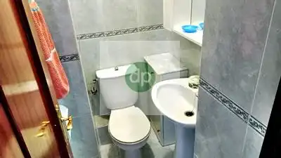 Bany de Pis en venda en Badajoz amb Aire condicionat, Calefacció i Jardí privat