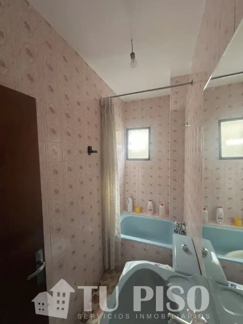Bathroom of Flat for sale in Alcorcón  with Heating, Terrace and Furnished