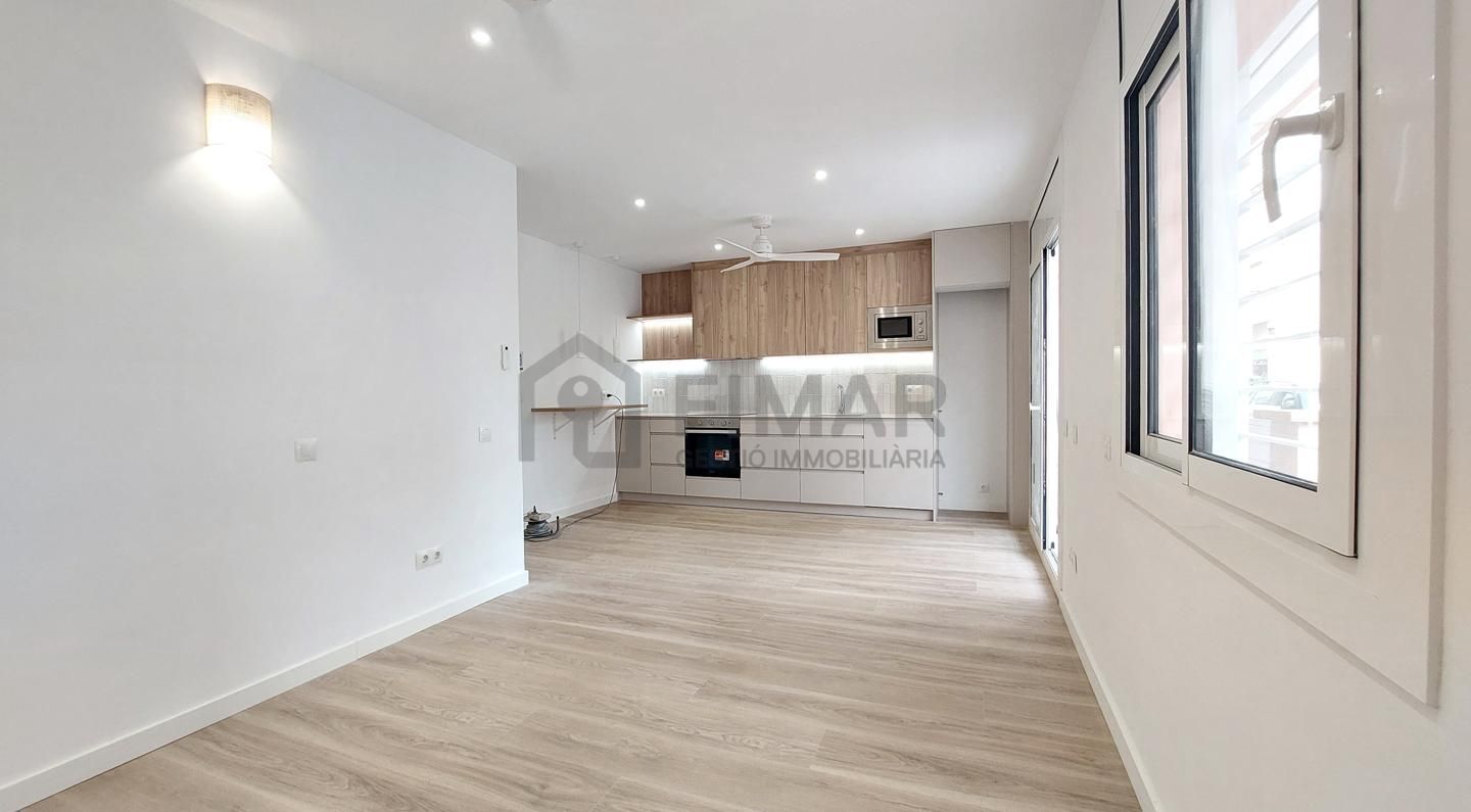 Sala d'estar de Planta baixa de lloguer en Premià de Mar amb Parquet i Alarma