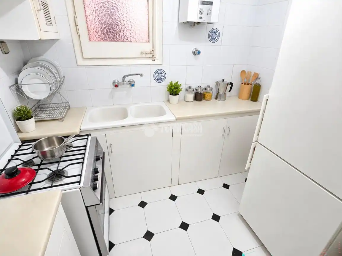 Cocina de Piso en venta en Barcelona con Calefacción y Terraza