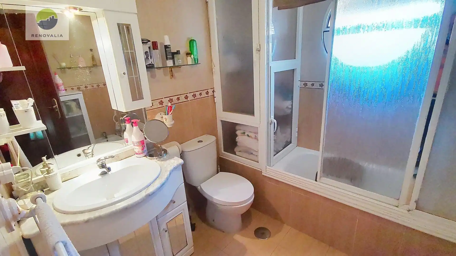 Baño de Casa adosada en venta en Ogíjares con Aire acondicionado, Calefacción y Terraza