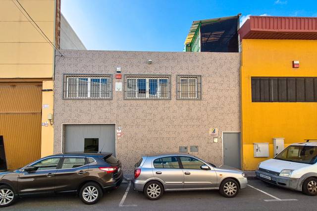 Nave industrial en Alquiler en Calle General Bravo, 72 en Jinamar