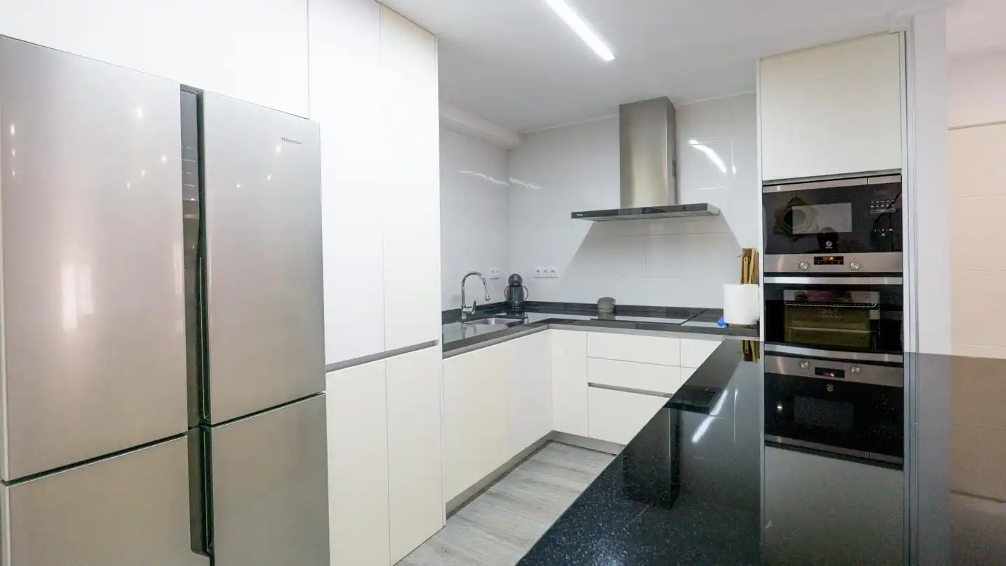 Flat for sale in Esperidion Porta Requesens, Carrús Este