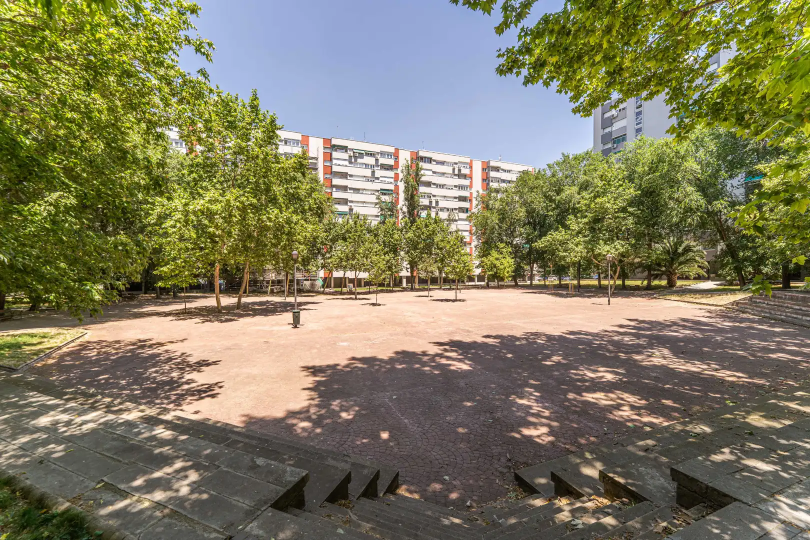 Exterior view of Flat for sale in Madrid  with Heating, Terrace and Furnished