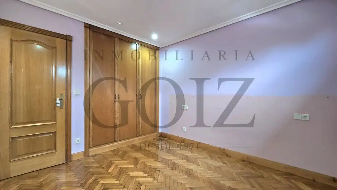 Habitación de Casa adosada en venta en Donostia - San Sebastián  con Calefacción, Terraza y Trastero