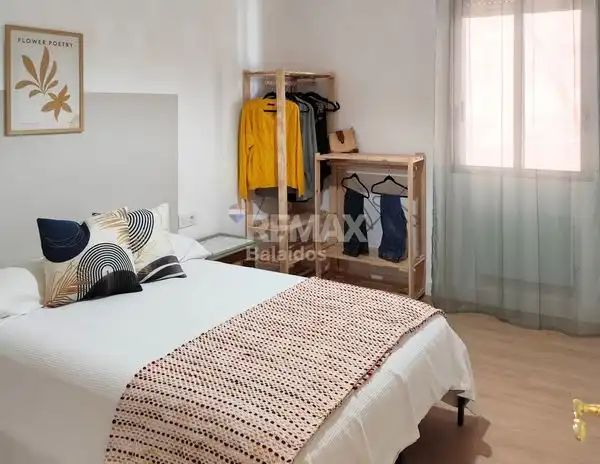 Bedroom of Flat for sale in Vigo   with Heating