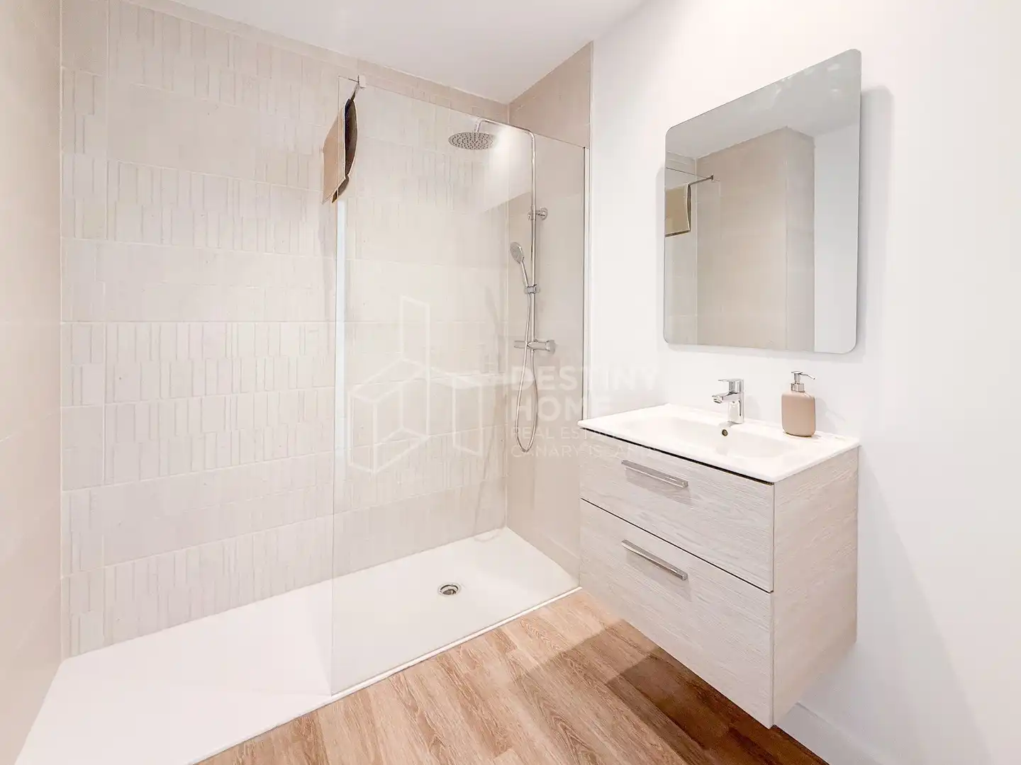Bathroom of Flat for rent in Antigua  with Terrace