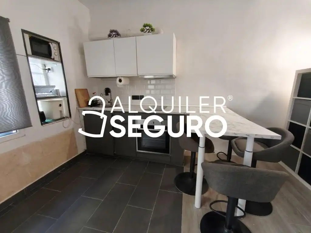 Cuina de Pis de lloguer en Alicante / Alacant amb Aire condicionat i Moblat