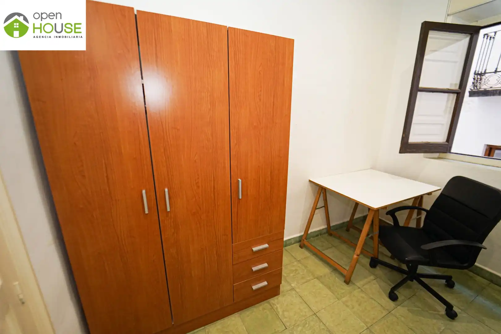 Bedroom of Flat for rent in Granada  with Furnished, Washing machine and Microwave
