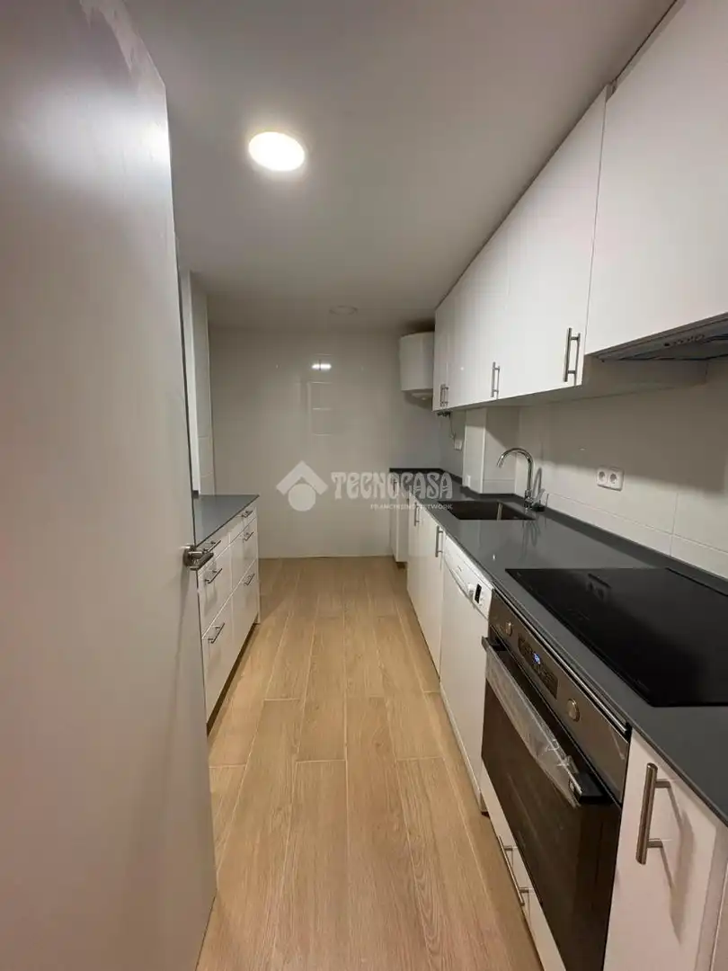 Kitchen of Flat for rent in Madrid