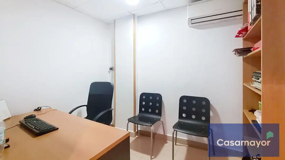 Oficina de lloguer en Centro