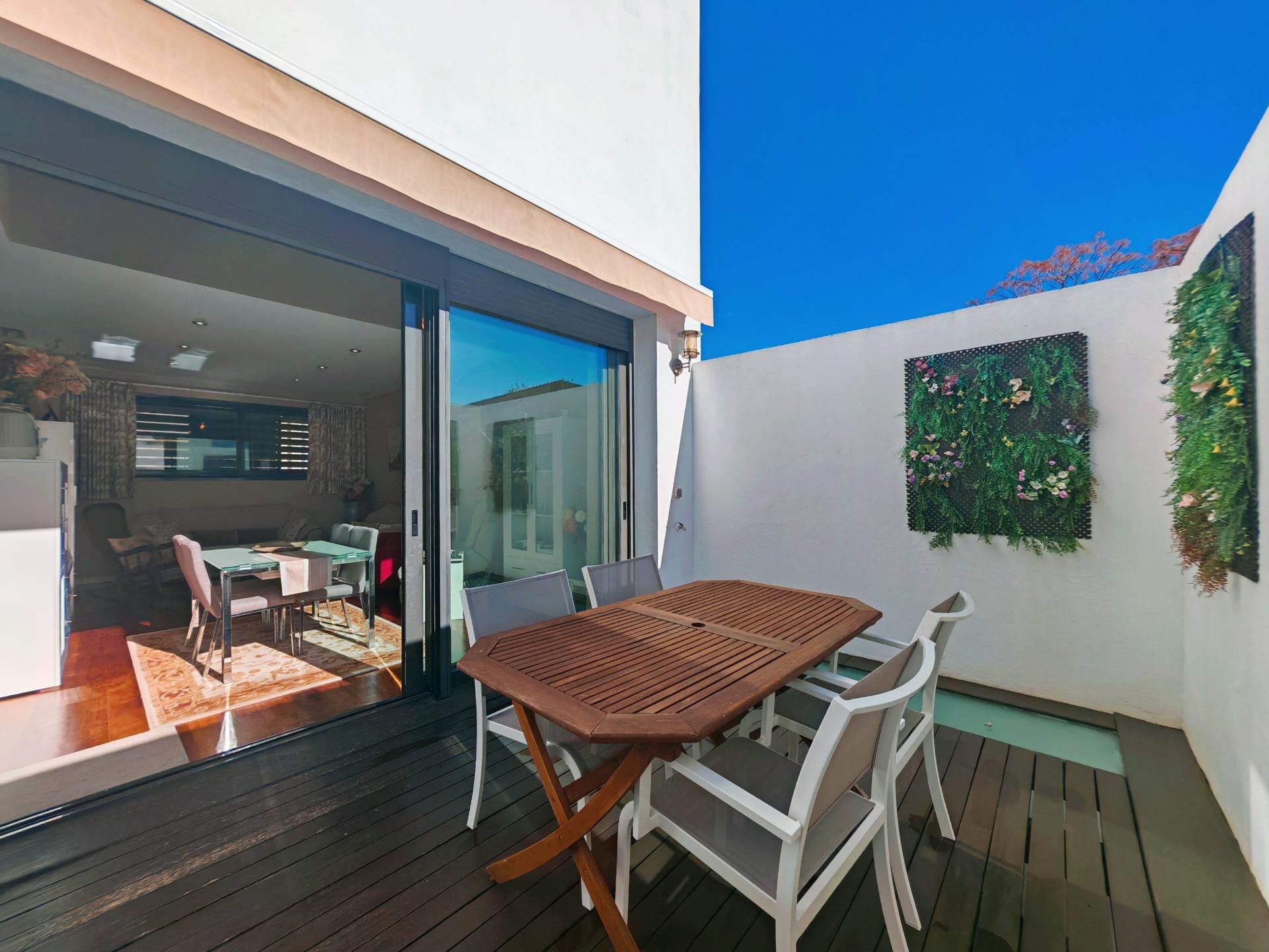 Terrassa de Casa o xalet en venda en Chiclana de la Frontera amb Aire condicionat, Parquet i Traster