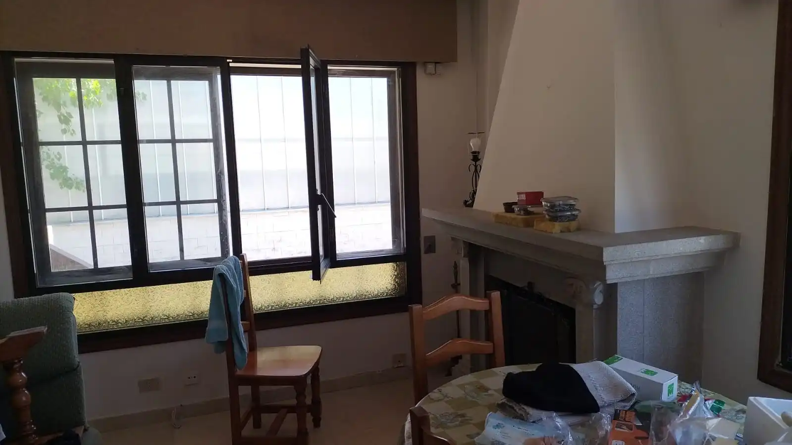 Menjador de Casa o xalet en venda en Ribeira amb Calefacció, Jardí privat i Parquet