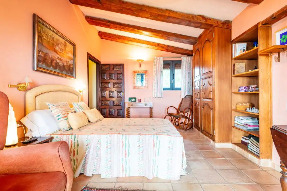 Habitación de Casa o chalet en venta en Gilet con Calefacción, Jardín privado y Terraza