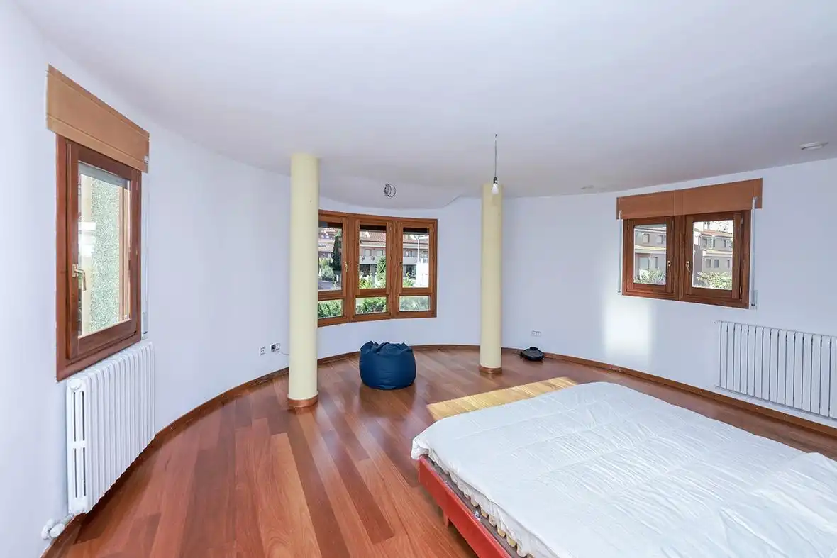 Dormitori de Casa o xalet en venda en Calatayud amb Aire condicionat, Calefacció i Jardí privat
