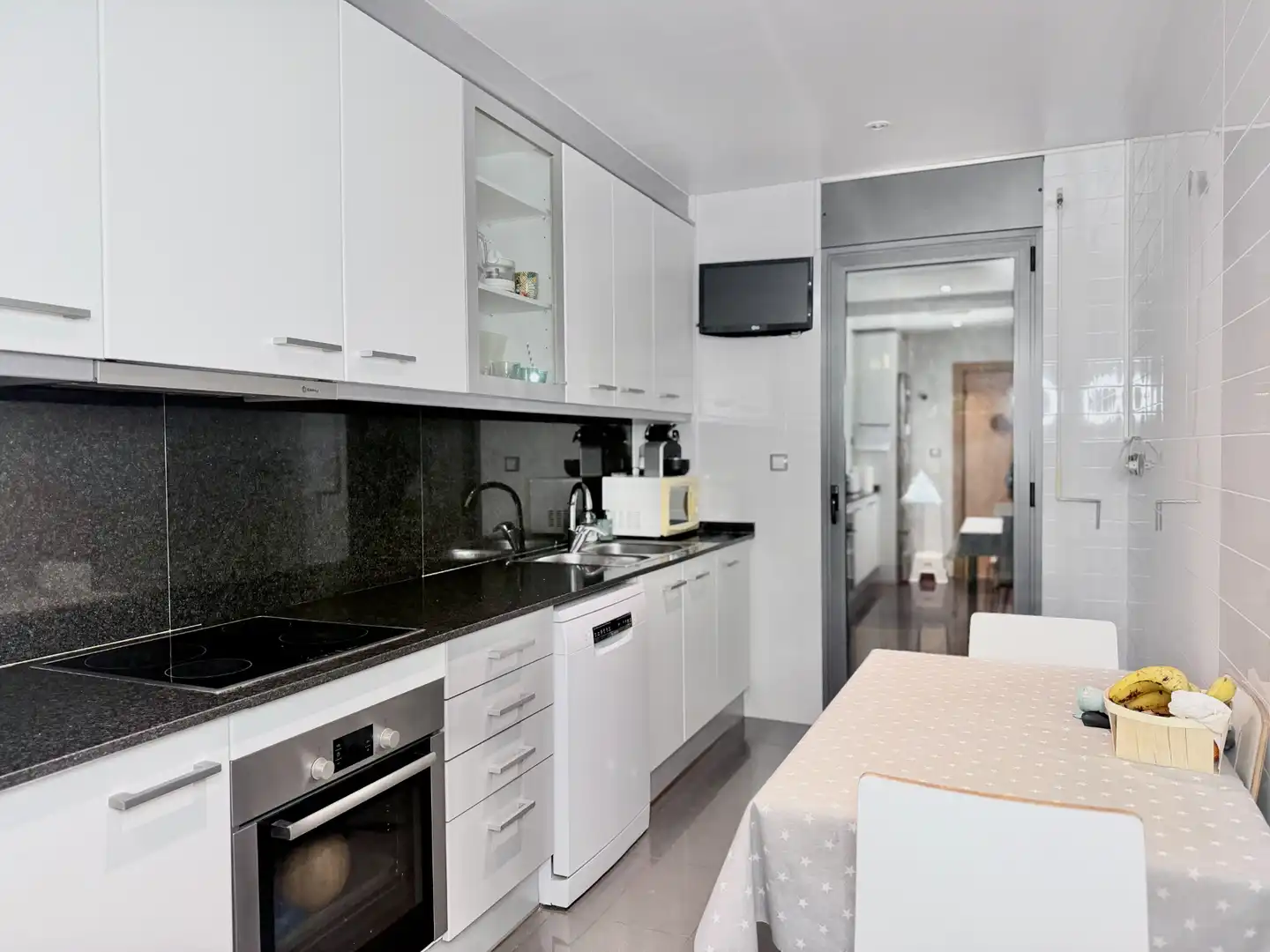 Kitchen of Ground floor for sale in Badalona  with Air Conditioner, Heating and Private garden