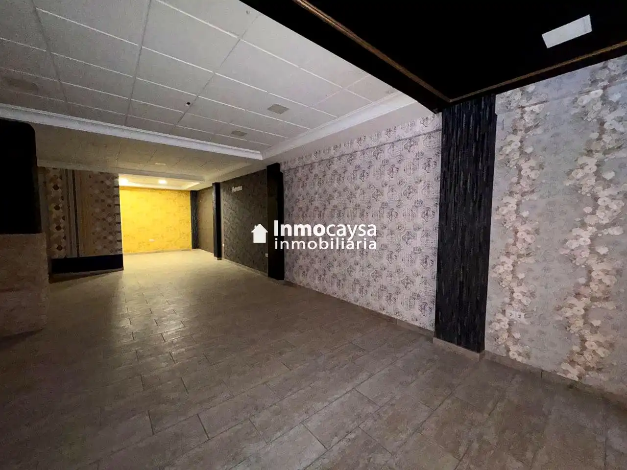 Local comercial de lloguer a Republica Argentina, imagen 2