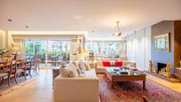 Living room of Flat for sale in  Barcelona Capital  with Air Conditioner, Heating and Parquet flooring