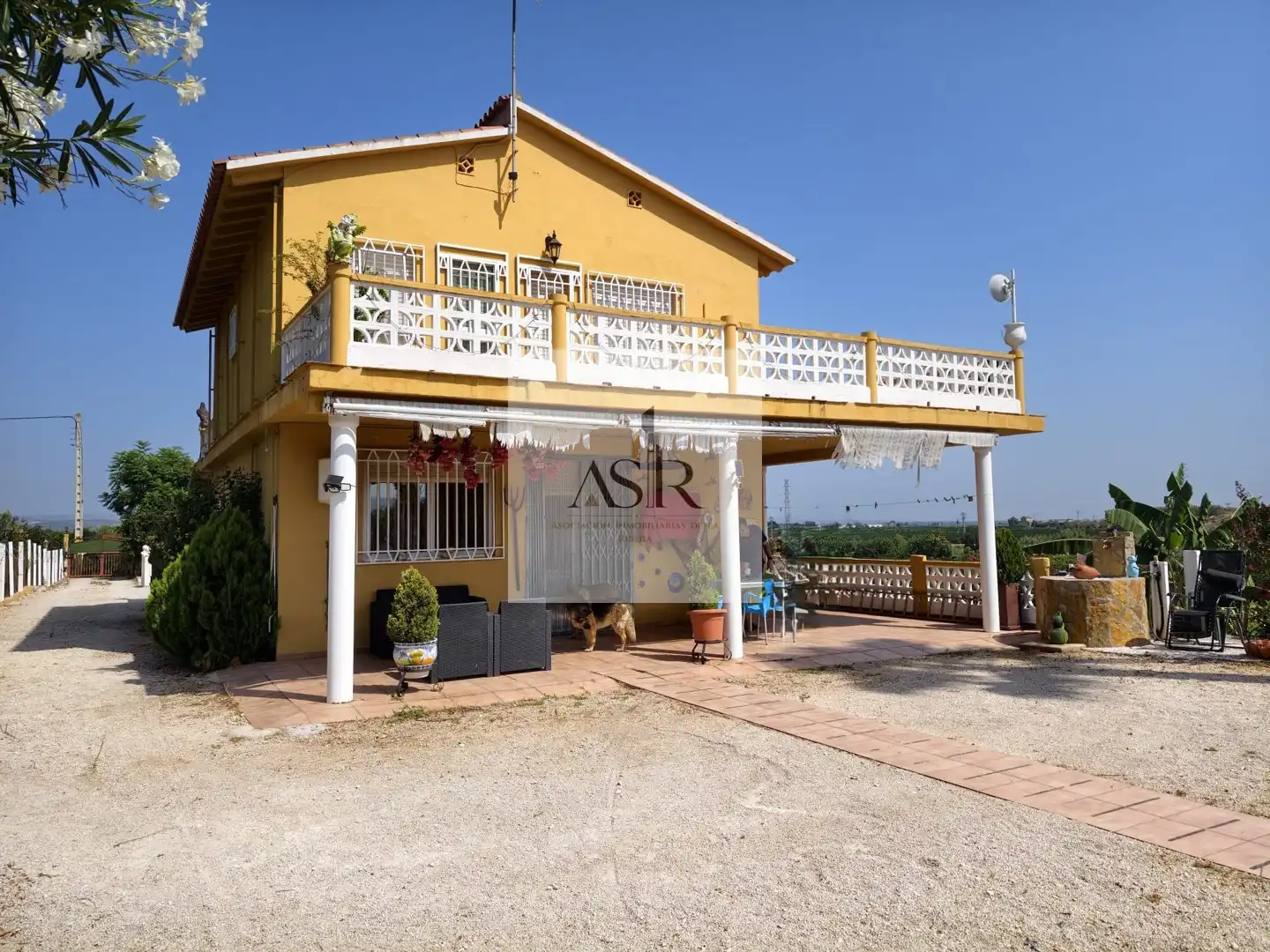 Vista exterior de Casa o chalet en venta en Manuel con Terraza, Trastero y Piscina