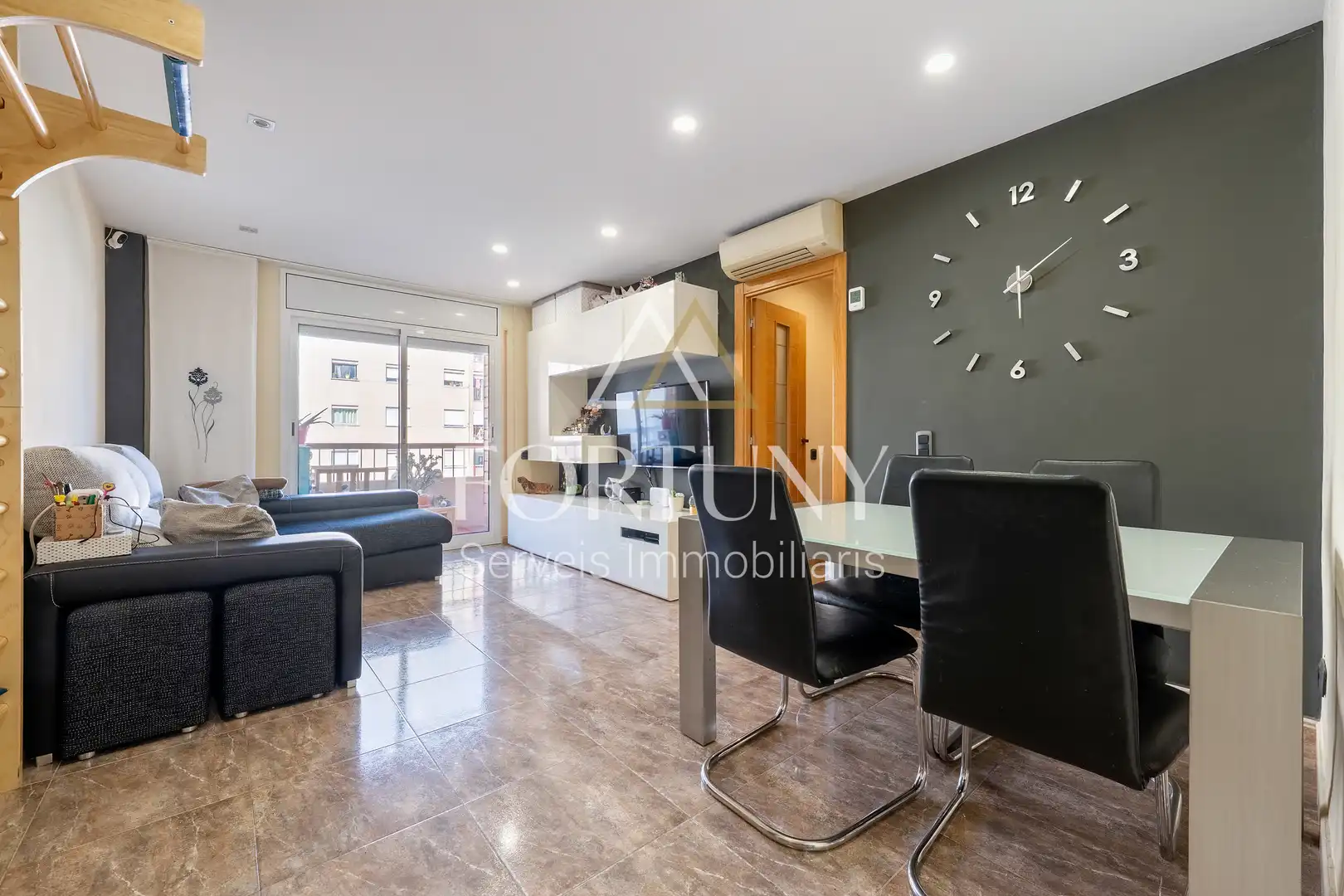 Exterior view of Flat for sale in Tarragona  with Air Conditioner and Balcony